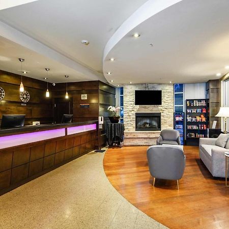 Sandman Suites Surrey - Guildford Екстер'єр фото