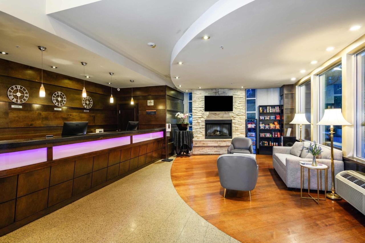 Sandman Suites Surrey - Guildford Екстер'єр фото